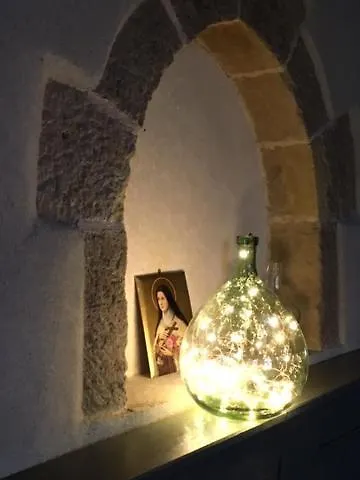Le Chateau De Lunel Saint-Felix-de-Lunel Bed & Breakfast